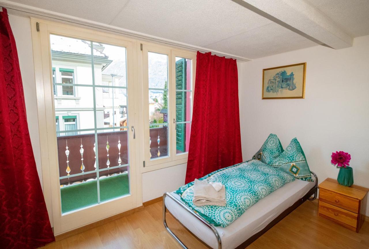 Waldeg 4 Historic House - Holiday Apartment Интерлакен Экстерьер фото